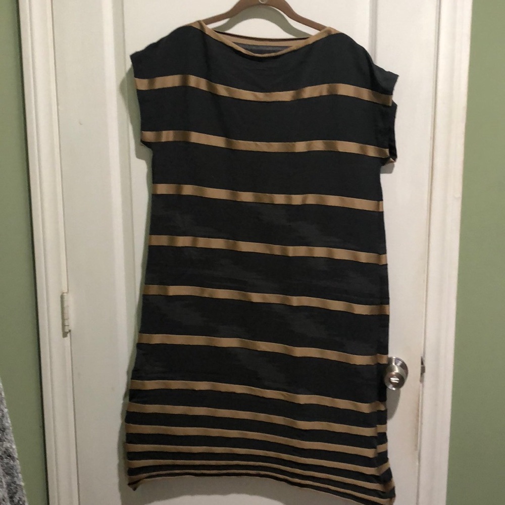 HearT Haat by Issey Miyake gray and gold dress size 2